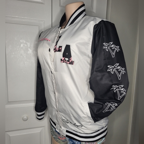 California LA Woven Bomber Jacket - Picture 4 of 11